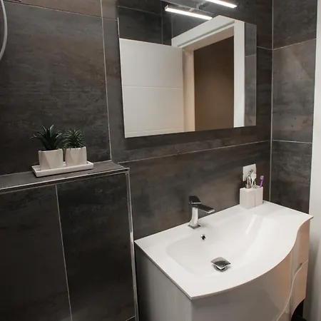 Dyrrhachium Elegance - Stylish Center Apartment *